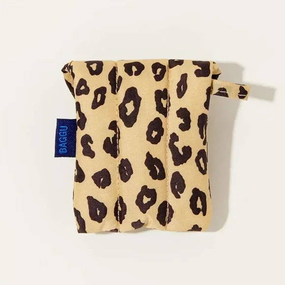 NWT BAGGU Puffy Earbuds Case - Honey Leopard - Picture 4 of 8